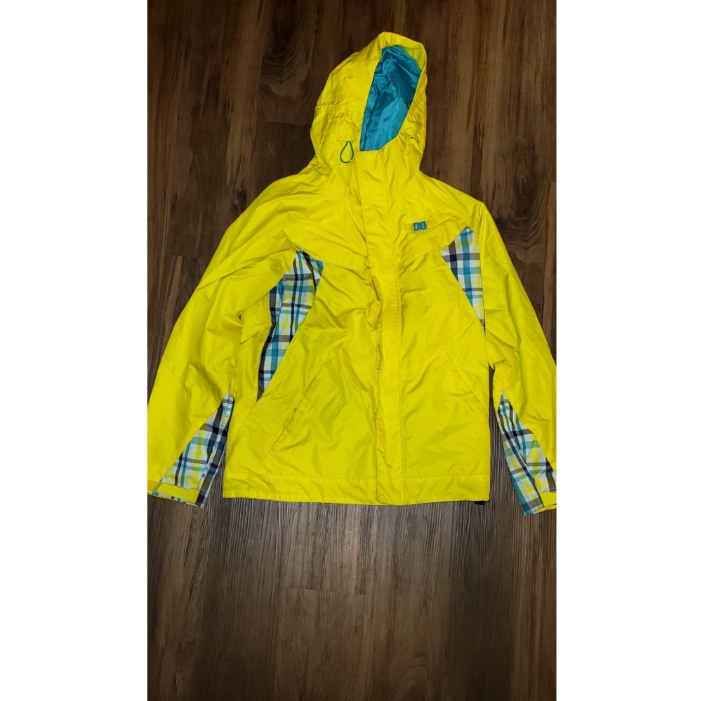 DC womens snowboarding jacket